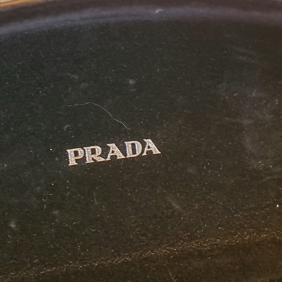 Prada sunglasses - Picture 10 of 12